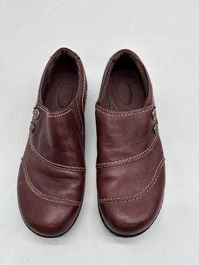 Clarks Bendables Women’s Slip On Leather Loafers size 10M